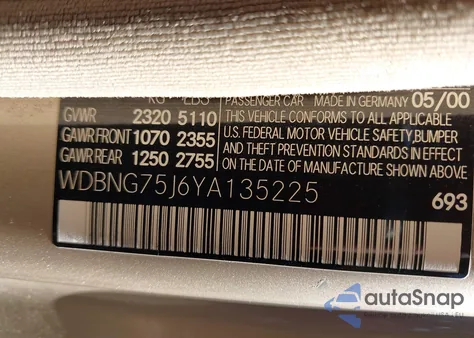 2000 Mercedes-Benz S 500 z USA, uszkodzony, nr VIN WDBNG75J6YA135225